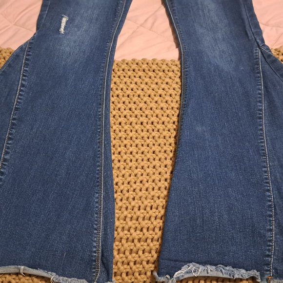 Jeans - Picture 2 of 4